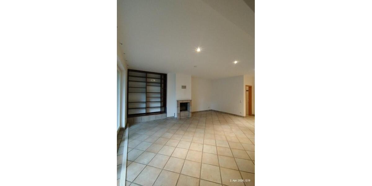 Köln-Junkersdorf, schiclke 3-Zimmer Wohnung mit Kamin, großer Terrasse und TG-Stellplatz - Terrassenwohnung Köln Junkersdorf | Angebot:26181670