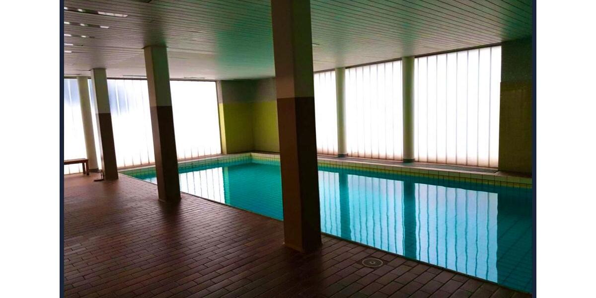 Zwei-Zimmer-Wohnung mit Balkon & Schwimmbad! Solingen Wald 2 zimmer