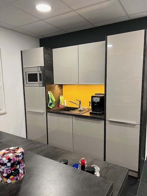 MÖBLIERTE Büroräume: Gepflegte Fläche in zentraler Lage ***PROVISIONSFREI*** 9 zimmer