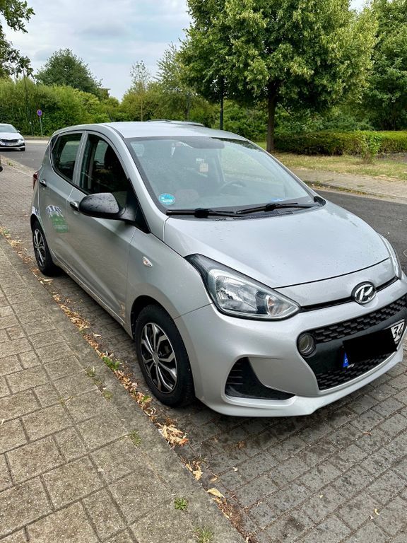 i10
