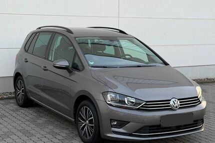 VW Golf Sportsvan 48.699 km 14.490 &euro; Brühl 50321