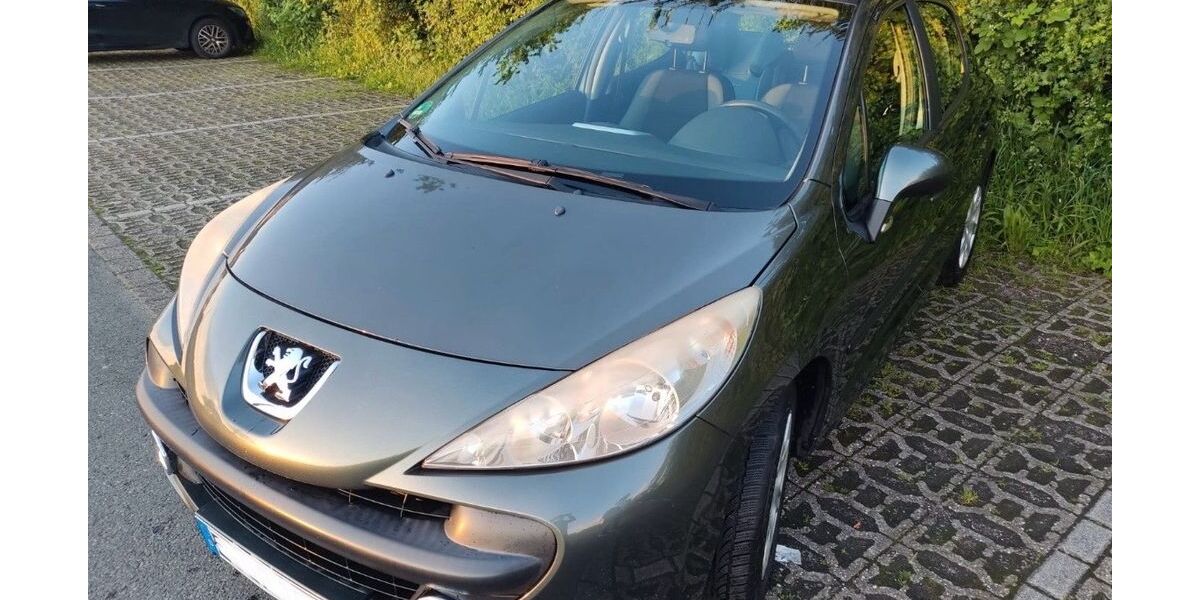 Peugeot 207 144.700 km 2.700 &euro; Rösrath 51503