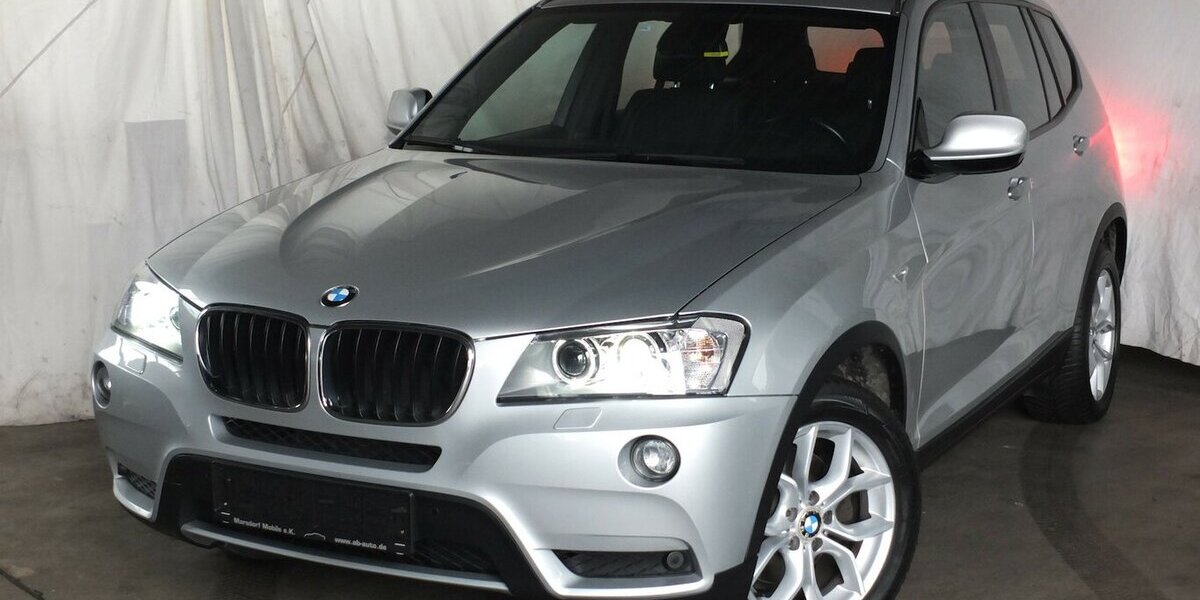 BMW X3 xDrive 20 d XENON NAVI TEILLEDER PDC STEPTRONIC 174.544 km 14.408 &euro; Köln 50858