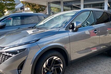 Nissan Qashqai 13.470 km 29.490 &euro; Troisdorf 53840