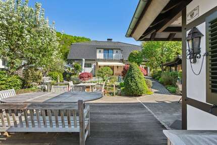 Haus zum Kaufen in Lohmar 1.150.000 € 237 m² 4 zimmer