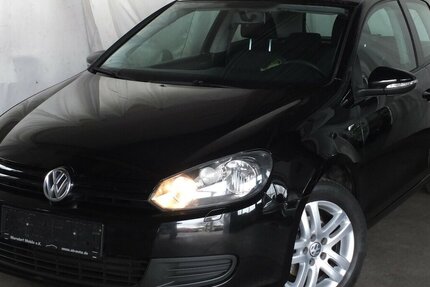 VW Golf 1.4i TRENDLINE KLIMAANLAGE SPORT-LMF SHZ 132.895 km 6.704 &euro; Köln 50858