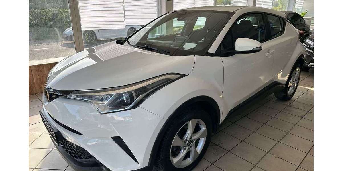 Toyota C-HR 81.000 km 15.900 € Bonn 53119
