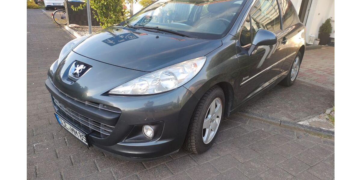 Peugeot 207 113.907 km 2.700 &euro; Weilerswist 53919