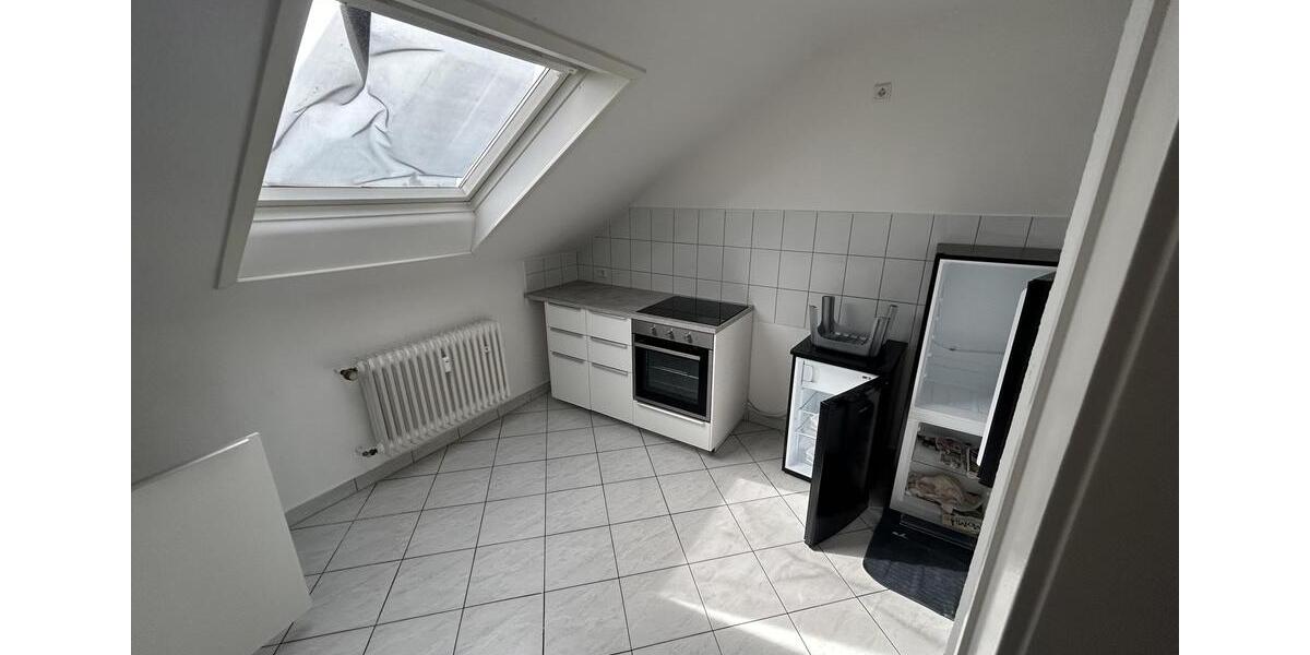 Schöne DG Wohnung im Herzen von Langenfeld 2 zimmer