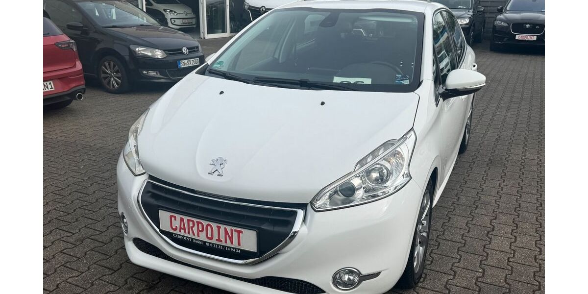 Peugeot 208 110.800 km 8.150 &euro; Brühl 50321