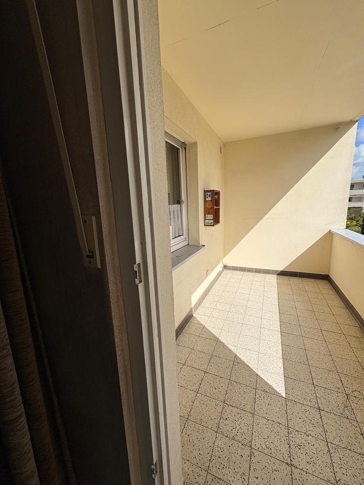 Schöne 3-Zimmer-Wohnung mit Keller und Loggia in Sindorf