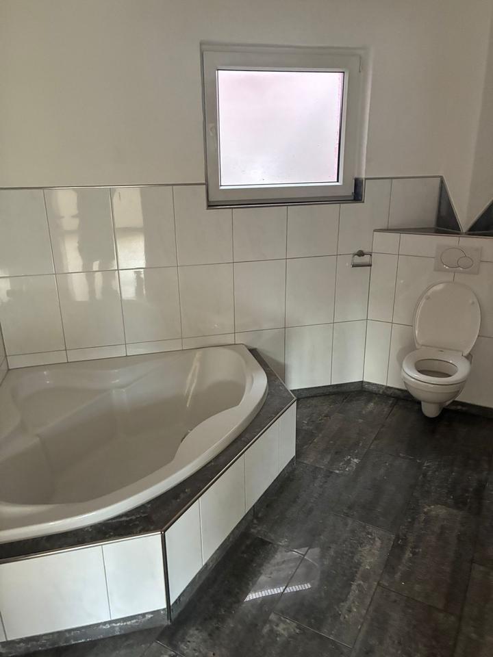 Reihenhaus zu vermieten in Engelskirchen-Schnellenbach