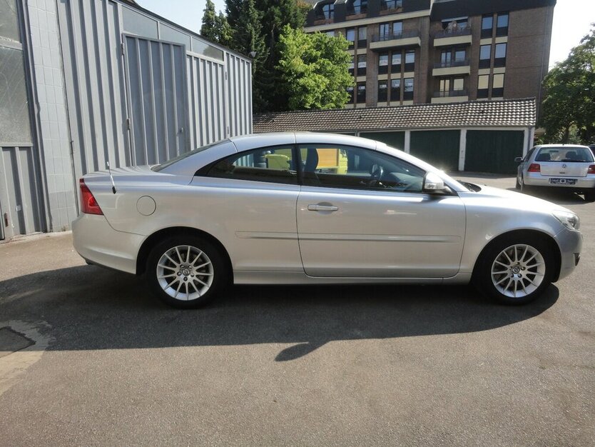 Volvo C70 2,0 D/130 KW 1.Hand Leder+Xenon+Klima Top 151.550 km 12.700 € Neuss 41462