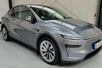 Tesla Model Y 5.950 km 59.889 &euro; Haan 42781