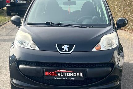 Peugeot 107 90.100 km 3.595 &euro; Köln 50997