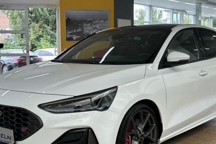 Ford Focus 7.500 km 37.950 € Kerpen 50171