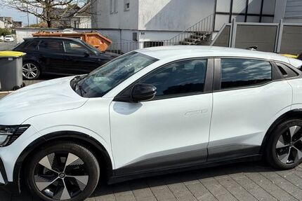 Renault Megane E-TECH 80.000 km 21.500 &euro; Walberberg 53332