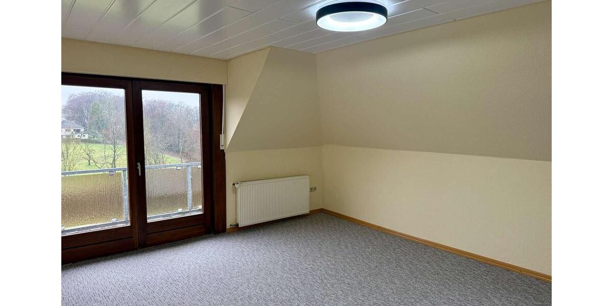 Dachgeschoßwohnung Neunkirchen-Seelscheid Seelscheid - 2 Zimmer, 66 m&sup2;, 450&euro; | Angebot:25230754