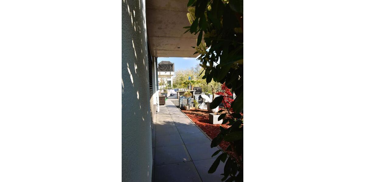Terrassenwohnung Leverkusen Opladen - 2 Zimmer, 135 m&sup2;, 1.980&euro; | Angebot:26237032