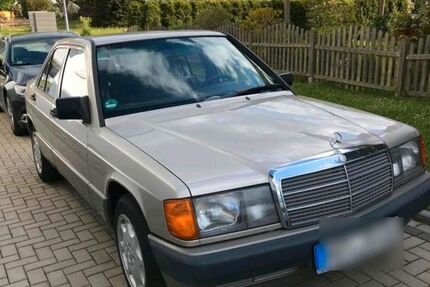 Mercedes-Benz 190 180.000 km 5.500 &euro; Bonn 53117