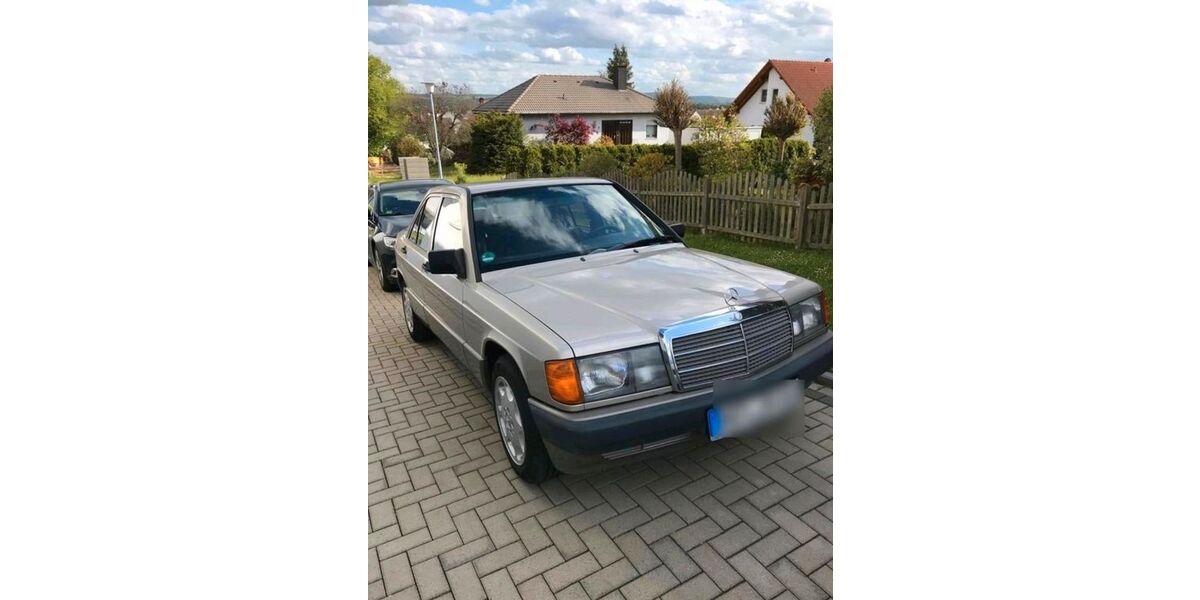 Mercedes-Benz 190 180.000 km 5.500 &euro; Bonn 53117