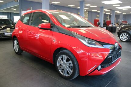 Toyota Aygo (X) 87.933 km 7.480 € Euskirchen 53881