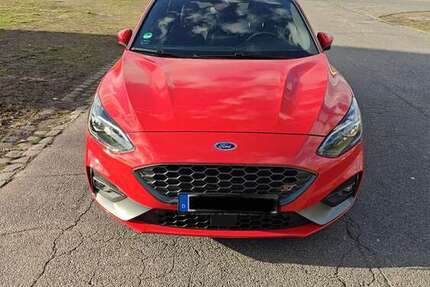 Ford Focus 31.000 km 29.000 &euro; Pützchen (Bonn) 53229