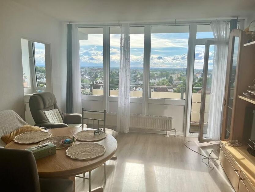 Kapitalanlage - 39 qm Wohnung mit Balkon - Panorama-Ausblick