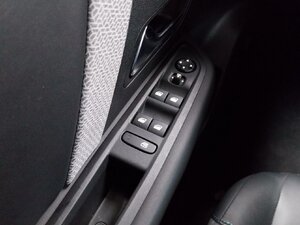 Citroen C4 Feel Pack 1.2 Kam Tempomat Klima 16.501 km 18.740 &euro; HAAN 42781