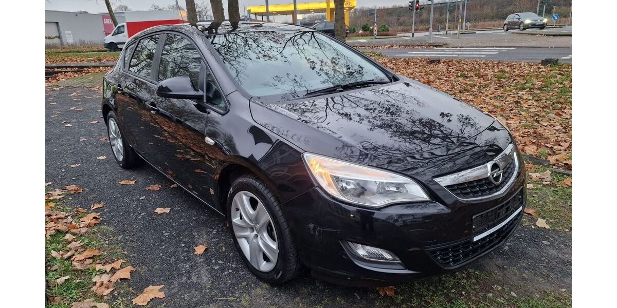 Opel Astra 130.000 km 4.999 &euro; Köln 51107