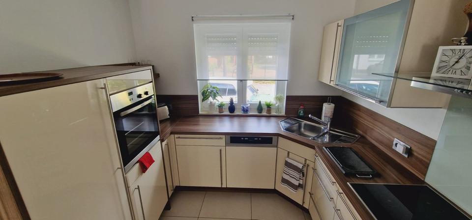 Einfamilienhaus Sankt Augustin - 4 Zimmer, 90 m&sup2;, 2.500&euro; | Angebot:25268697