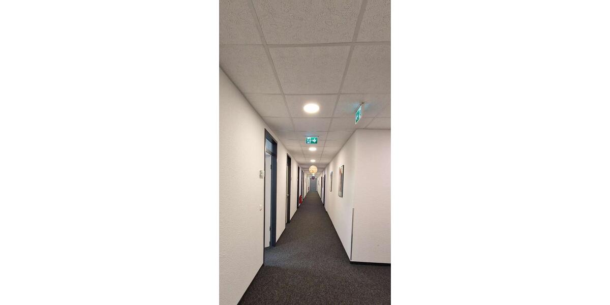 Attraktives Büro im EG in Köln-Marsdorf - barrierefrei, Parkhaus, sehr gepflegtes Gebäudeensemble zimmer