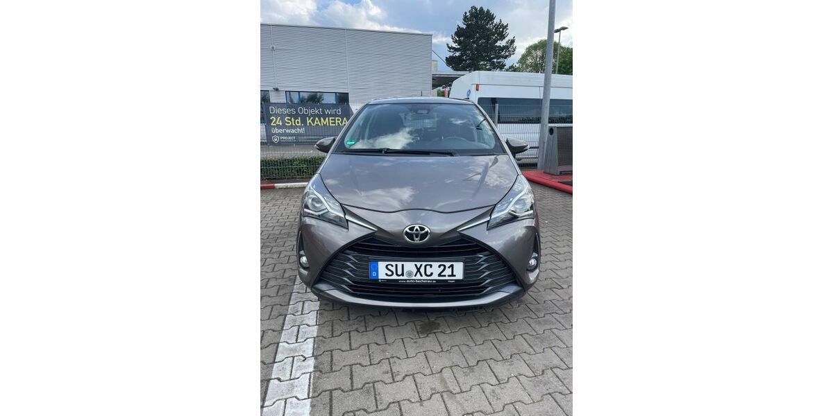 Toyota Yaris 44.000 km 14.490 &euro; Siegburg 53721