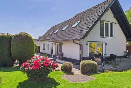 Haus zum Kaufen in Hückeswagen 950.000 € 240 m²