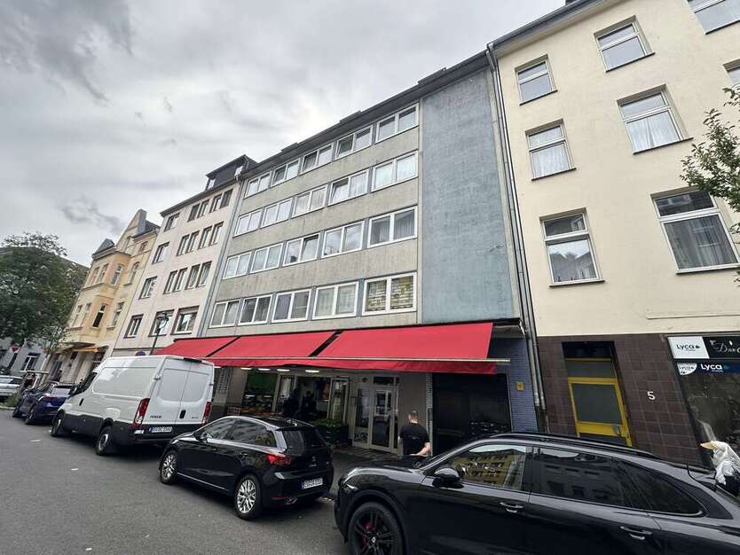 Haus zum Kaufen in Düsseldorf 2.899.999 € 1122 m²