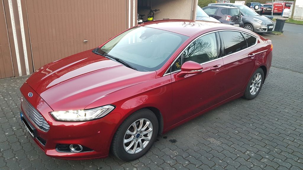 Ford Mondeo 100.500 km 10.500 &euro; Köln 50765