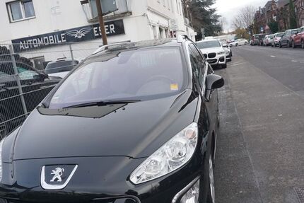 Peugeot 308 77.773 km 7.499 &euro; Köln 51143