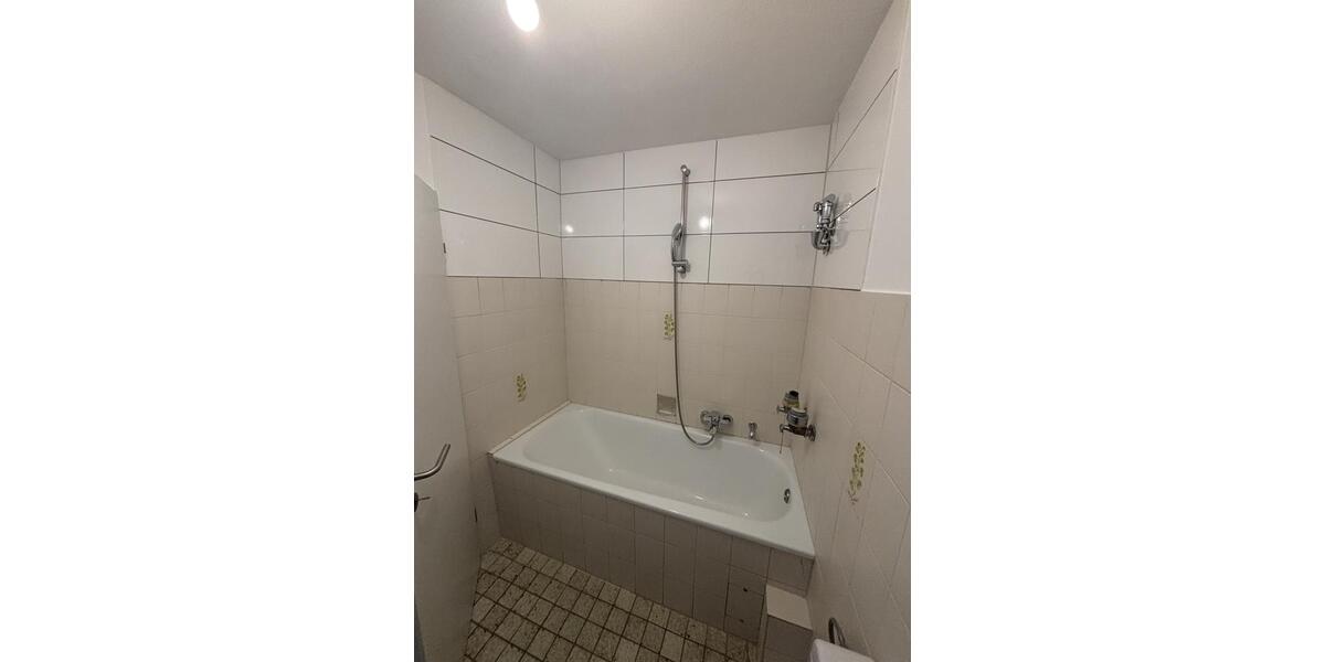 Geräumige 1-Zimmer-Wohnung in zentraler Lage von Troisdorf zu vermieten! zimmer