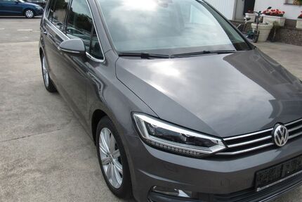 VW Touran 124.955 km 17.600 € Leverkusen 51371