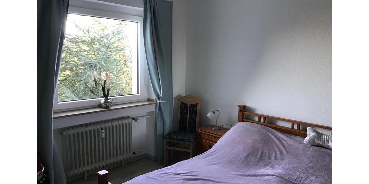 Zwei-Zimmer-Wohnung mit Balkon & Schwimmbad! Solingen Wald 2 zimmer