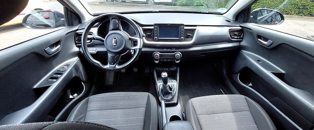 Kia Stonic 65.000 km 13.500 &euro; Bornheim 53332