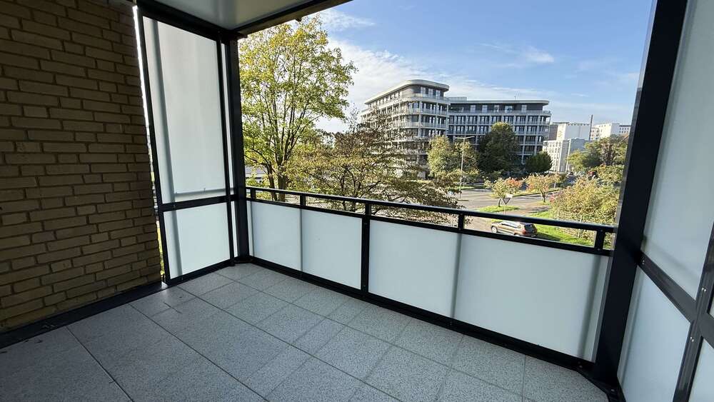 Etagenwohnung Köln Mülheim - 3.5 Zimmer, 84 m&sup2;, 389.000&euro; | Angebot:27705704
