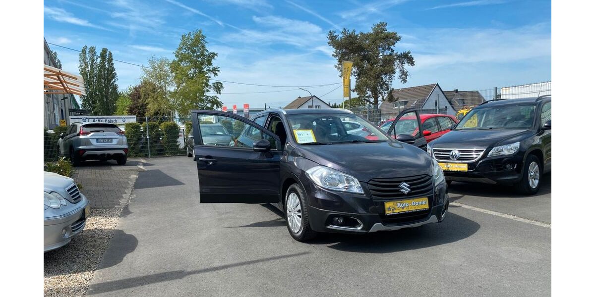 Suzuki (SX4) S-Cross 128.000 km 9.500 &euro; Bonn 53227