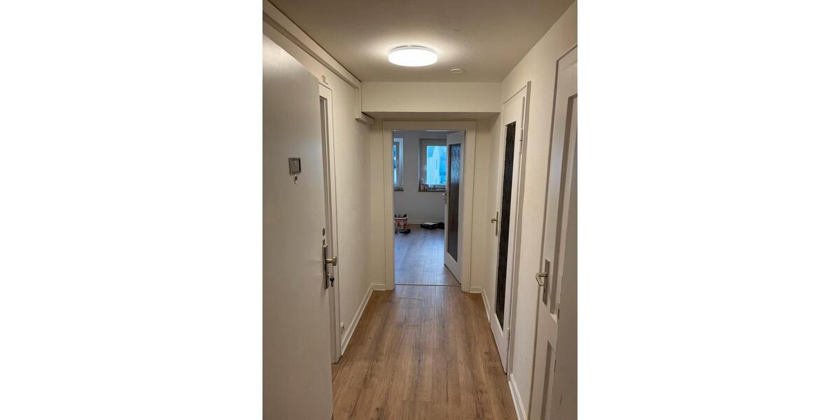 Dachgeschoßwohnung Bonn Tannenbusch - 2 Zimmer, 40 m&sup2;, 650&euro; | Angebot:26135839
