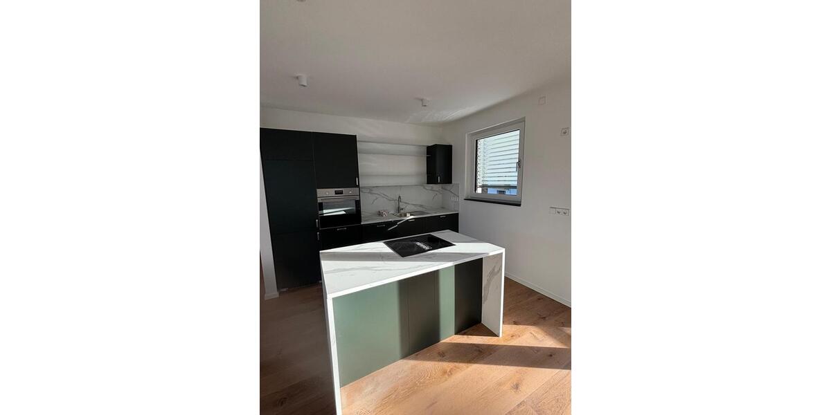 Dachgeschoßwohnung Köln Nippes - 3 Zimmer, 117 m&sup2;, 2.550&euro; | Angebot:27593412