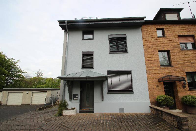 Reihenendhaus Hennef - 5 Zimmer, 115 m&sup2;, 419.000&euro; | Angebot:23959012