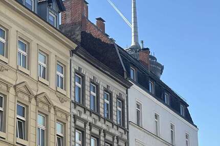 Haus Köln Heimersdorf - 20 Zimmer, 382 m&sup2;, 2.140.000&euro; | Angebot:26316609