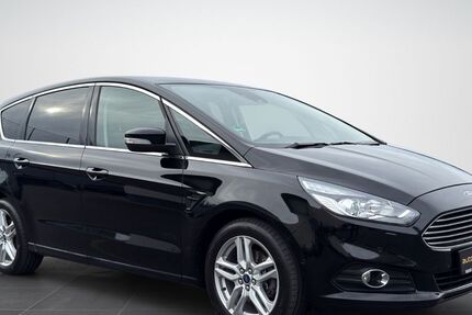 Ford S-Max 149.000 km 15.799 € Köln 50739