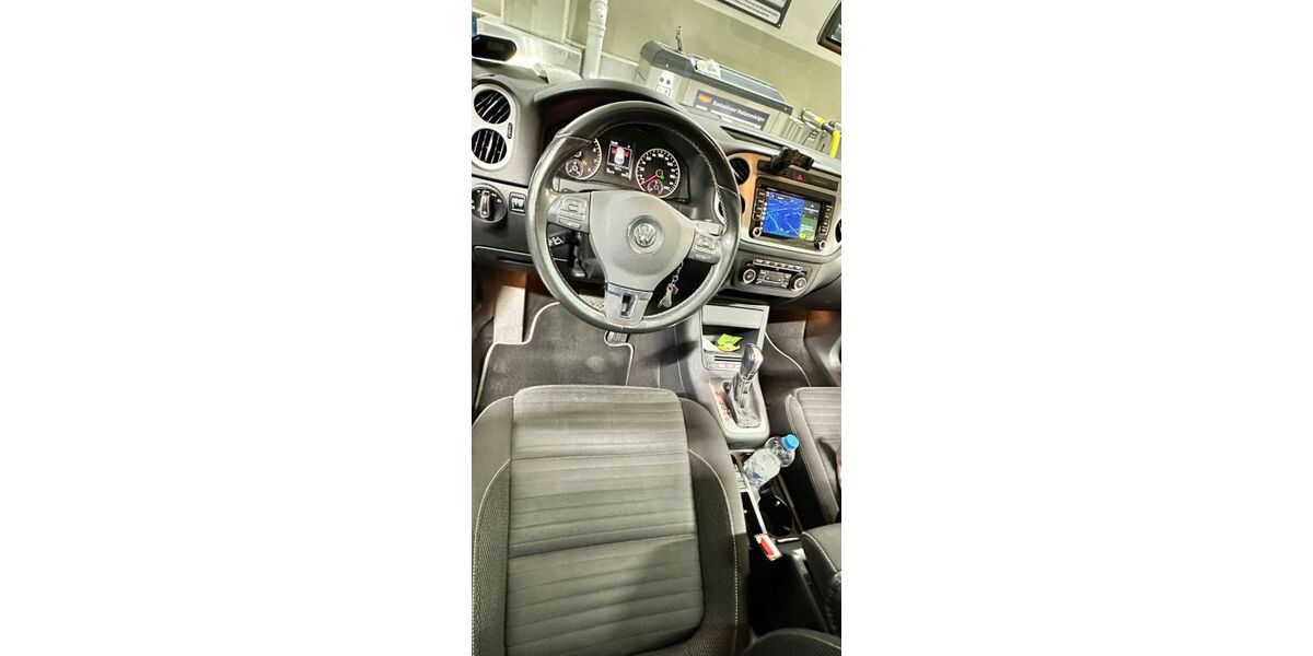 VW Tiguan 74.300 km 13.800 &euro; Bonn 53121