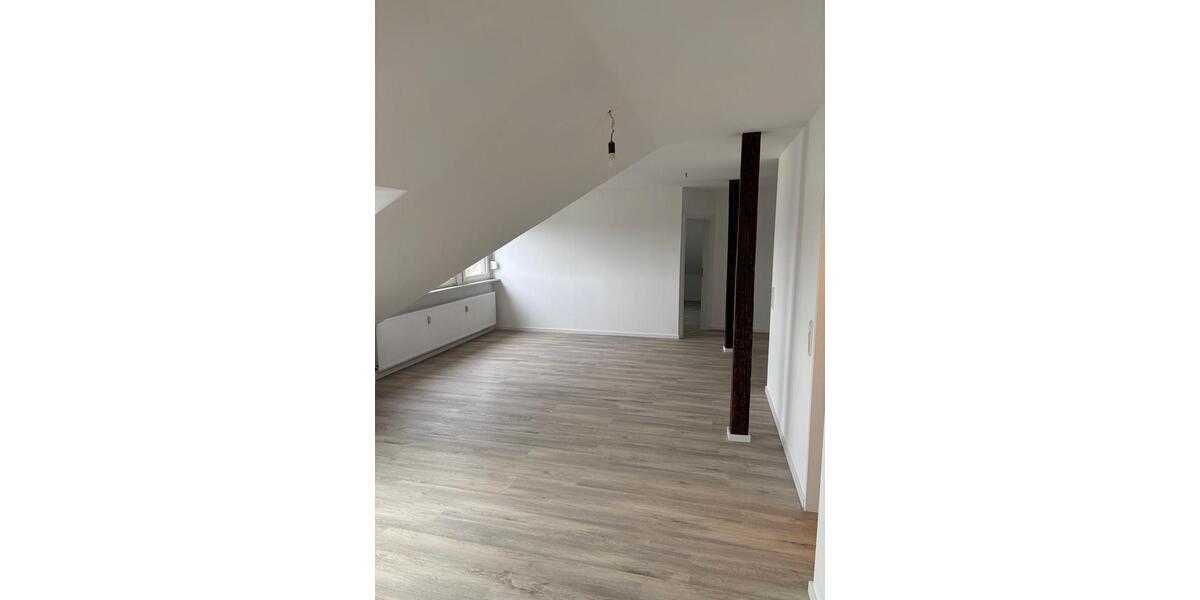 Dachgeschoßwohnung Troisdorf Altenrath - 1 Zimmer, 51 m&sup2;, 650&euro; | Angebot:24429808